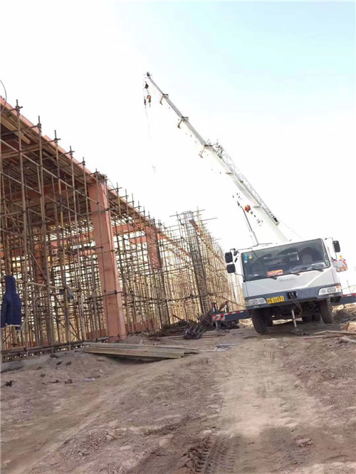 寿宁县吊车作业的安全注意事项有哪些？